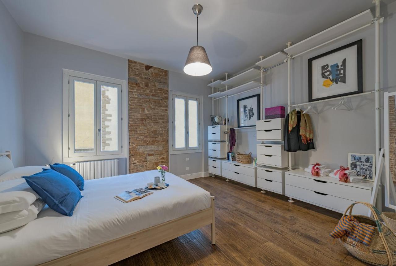 - Guelfa Apartment - ฟลอเรนซ์ ภายนอก รูปภาพ